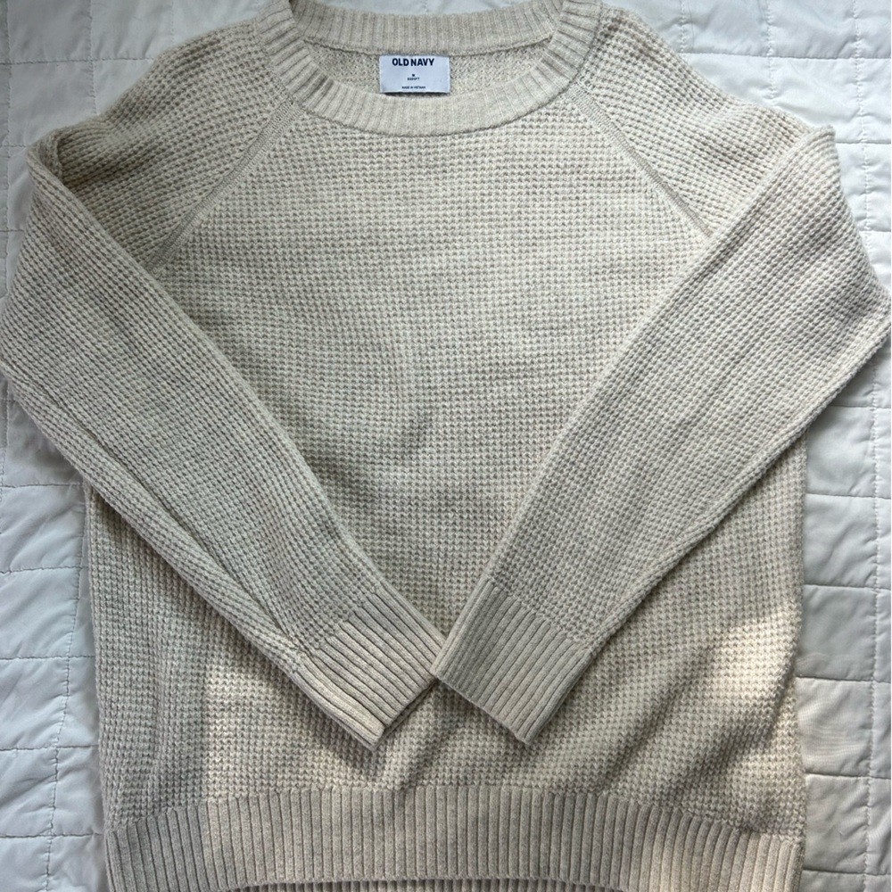 Old Navy Women’s Cream Sweater